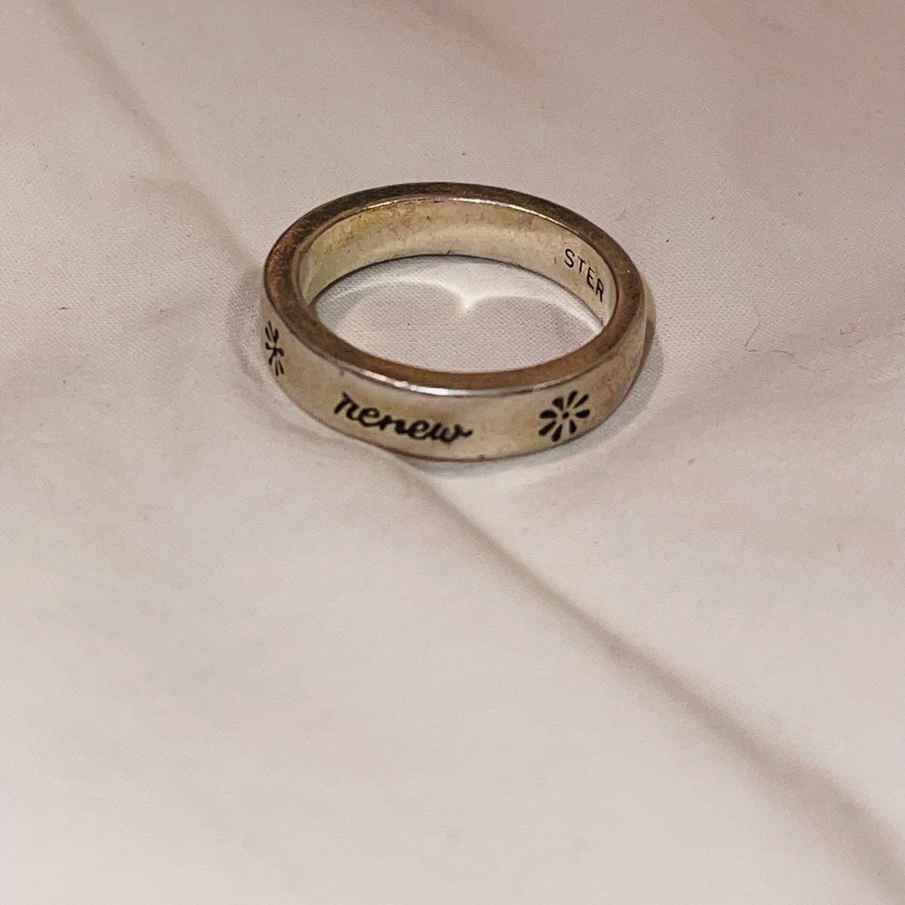 Sterling Silver Band Ring with Inspiration words Size 7